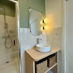 L'ecrin De Duguesclin Comfort & Charm In 3rd Arrondissement *