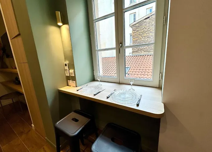 L'ecrin De Duguesclin Comfort & Charm In 3rd Arrondissement *